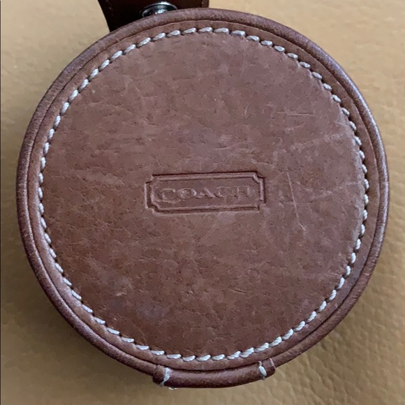 Coach Alarm Clock - Picture 6 of 7